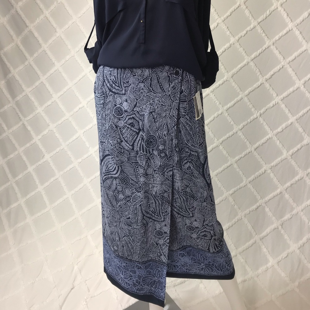 Beautiful skirt size 16 new